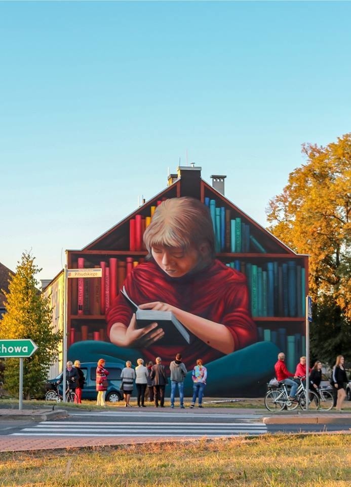 Lubliniec: mural autorstwa Damiana Malczewskiego już gotowy. Zdobi elewację budynku przy ul. Wyszyńskiego 3 [ZDJĘCIA]