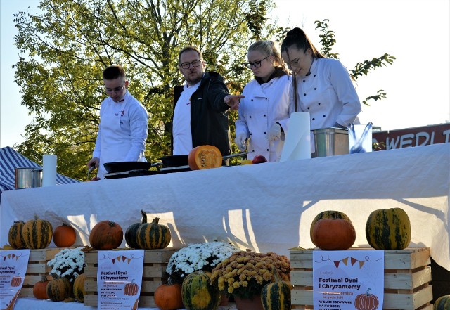 Gotowanie zupy dyniowej zacznie się o 9.30. Degustacja będzie około 10.00.