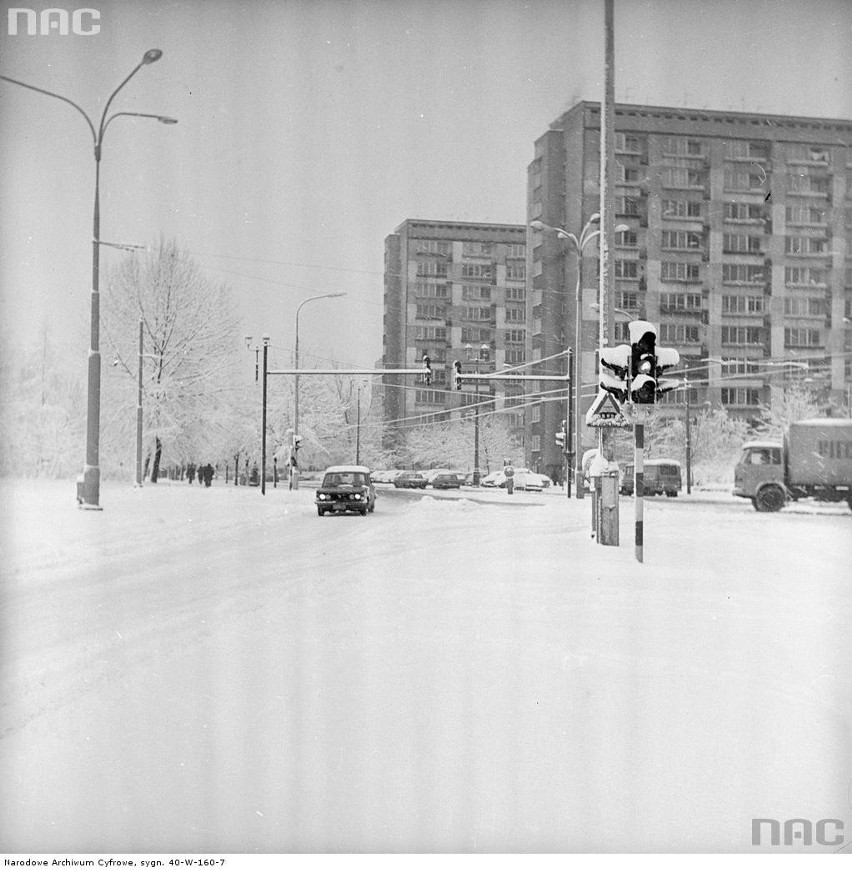 Lublin. Kiedyś śniegu było po pas! Zobacz archiwalne zdjęcia miasta w zimowej scenerii