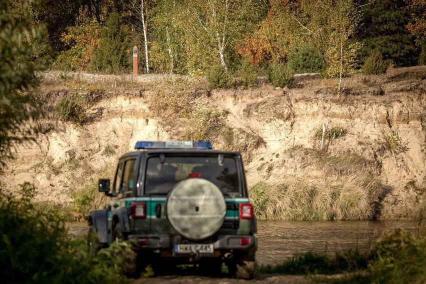 Podlaskie. Zatrzymano dziesięciu kurierów w tym jednego po pościgu