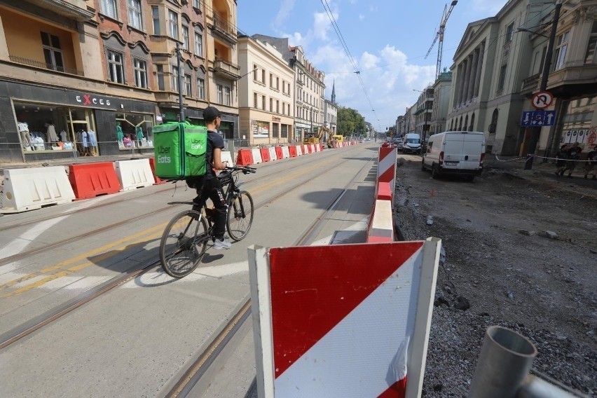 Trwają prace nad metamorfozą ulicy Warszawskiej w Katowicach