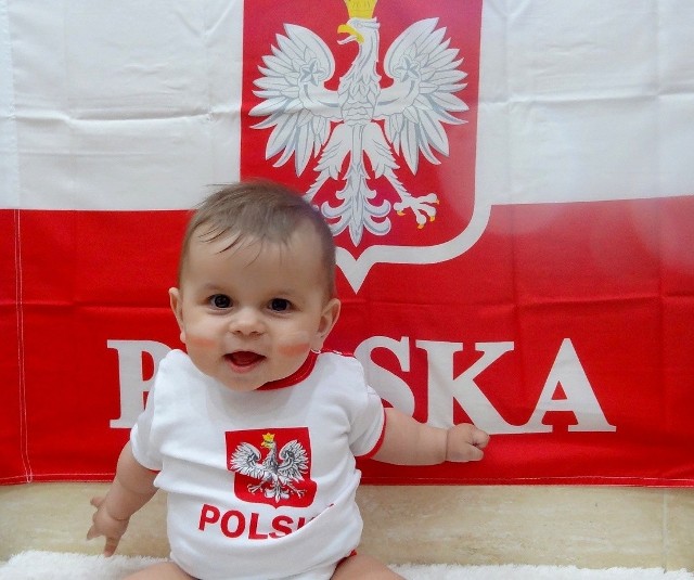 Kamila Godnarska ze Stanów biorąc przykład z mamy, również wiernie kibicuje naszym pod czas EURO 2016.