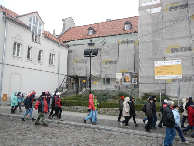 Wśród innych inwestycji, w Inowrocławiu zrewitalizowany został Teatr - Galeria Miejski.