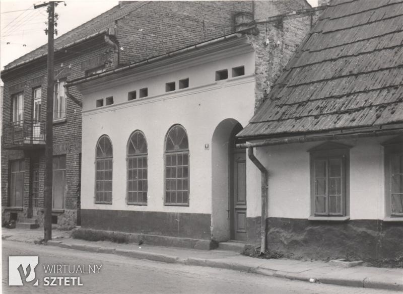 Nowy Targ: Zburzyli ponad stuletni budynek byłej synagogi bo... wszyscy zapomnieli wpisać go na listę zabytków [GALERIA]