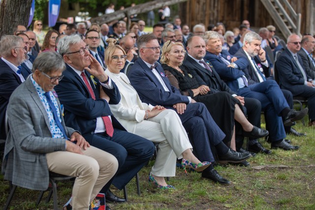 Podpisywanie deklaracji w Muzeum Etnograficznym w Toruniu.