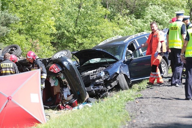 Wypadek na drodze Krosno Odrzańskie - Zielona Góra z 10 czerwca 2016 roku. Zginęły w nim dwie młode dziewczyny. Do zderzenia doszło na wysokości miejscowości Radomia.