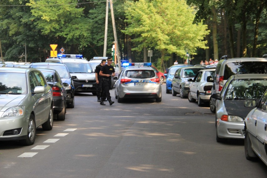 Parkują na zakazie przy Arkonce. Posypały się mandaty