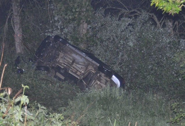 W niedzielę przed godz. 22.00 doszło do wypadku drogowego w miejscowości Wężewo gm. Kowale Oleckie.