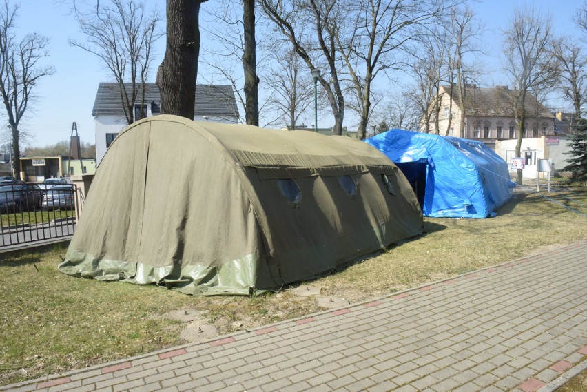 Tak wyglądają namioty przed szpitalami w lubuskich...