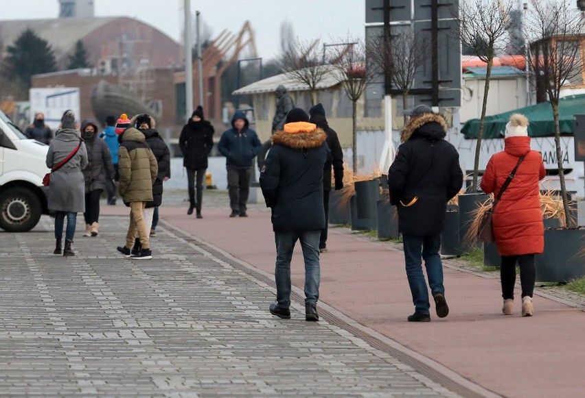 Świąteczny czas w Szczecinie. Mieszkańcy wybrali się na spacery. Zobacz zdjęcia!
