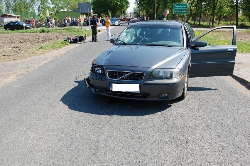 Tragiczny wypadek pod Włocławkiem; 40-letnia kobieta nie żyje