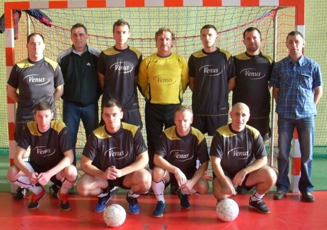 Zwycięzcy Opatowskiej Ligi Futsalu - Venus Opatów.