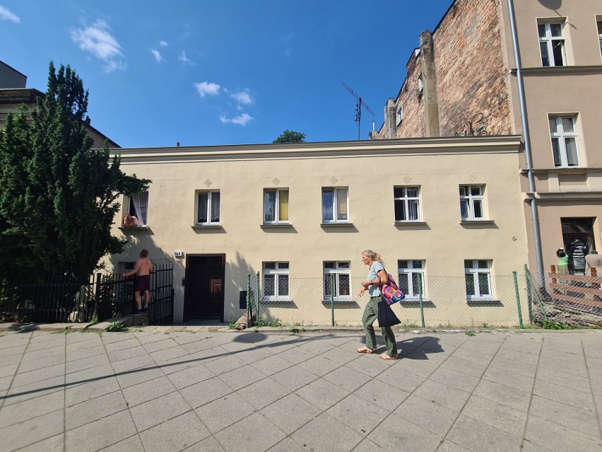 Dom przy ulicy Mickiewicza, w którym mieszkali Antoni i...