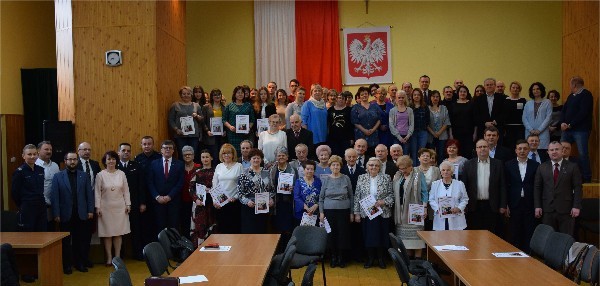 Starosta włoszczowski z Zarządem Powiatu podziękowali za zaangażowanie w przygotowanie wizyty prezydenta Andrzeja Dudy (ZDJĘCIA)