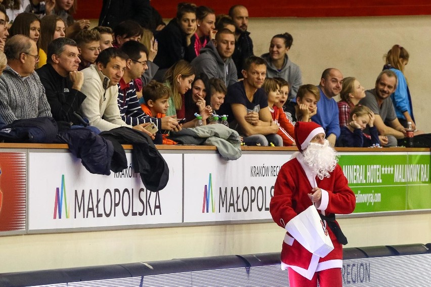 Skuteczność Rodriguez dała koszykarkom Wisły CANPACK Kraków awans 