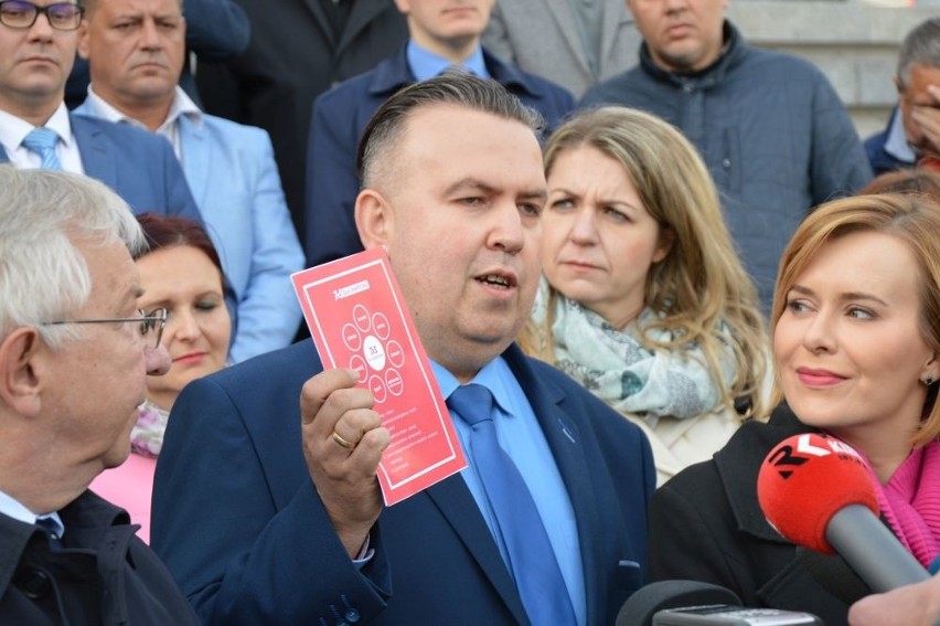 PiS przedstawił swoją drużynę na wybory w powiecie skarżyskim