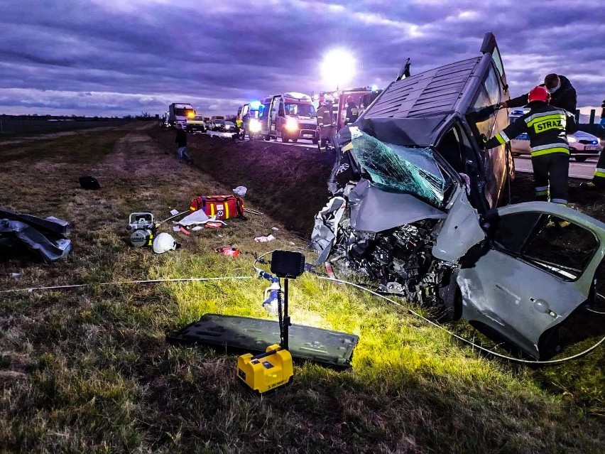 Wypadek na autostradzie A4. Dziewięć osób rannych. Duże korki