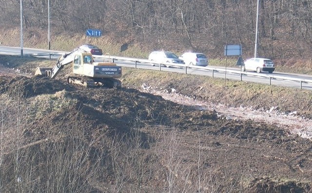 Kto ma budować obwodnice Niska, Stalowej Woli i SanokaTrwają dyskusje samorządu województwa podkarpackiego  z ministerstwem transportu kto ma fiansować budowę obwodnic Niska i Stalowej Woli oraz Sanoka.