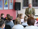 Wadowice. Leśnik odwiedził Bibliotekę Publiczną