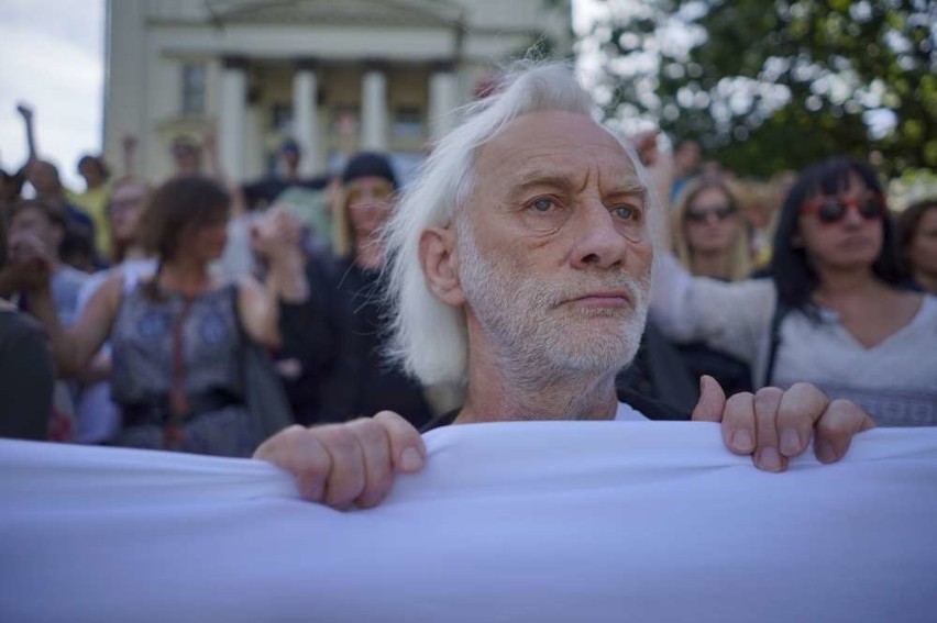 Milczący protest w Poznaniu