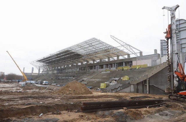 Stadion Radomiaka ma być gotowy do użytku do 31 maja.