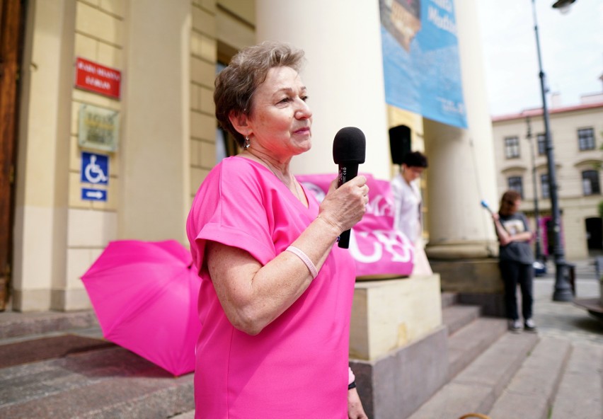 "Badamy nie tylko mamy". Lubelskie Amazonki namawiały do badań profilaktycznych. Zobacz zdjęcia