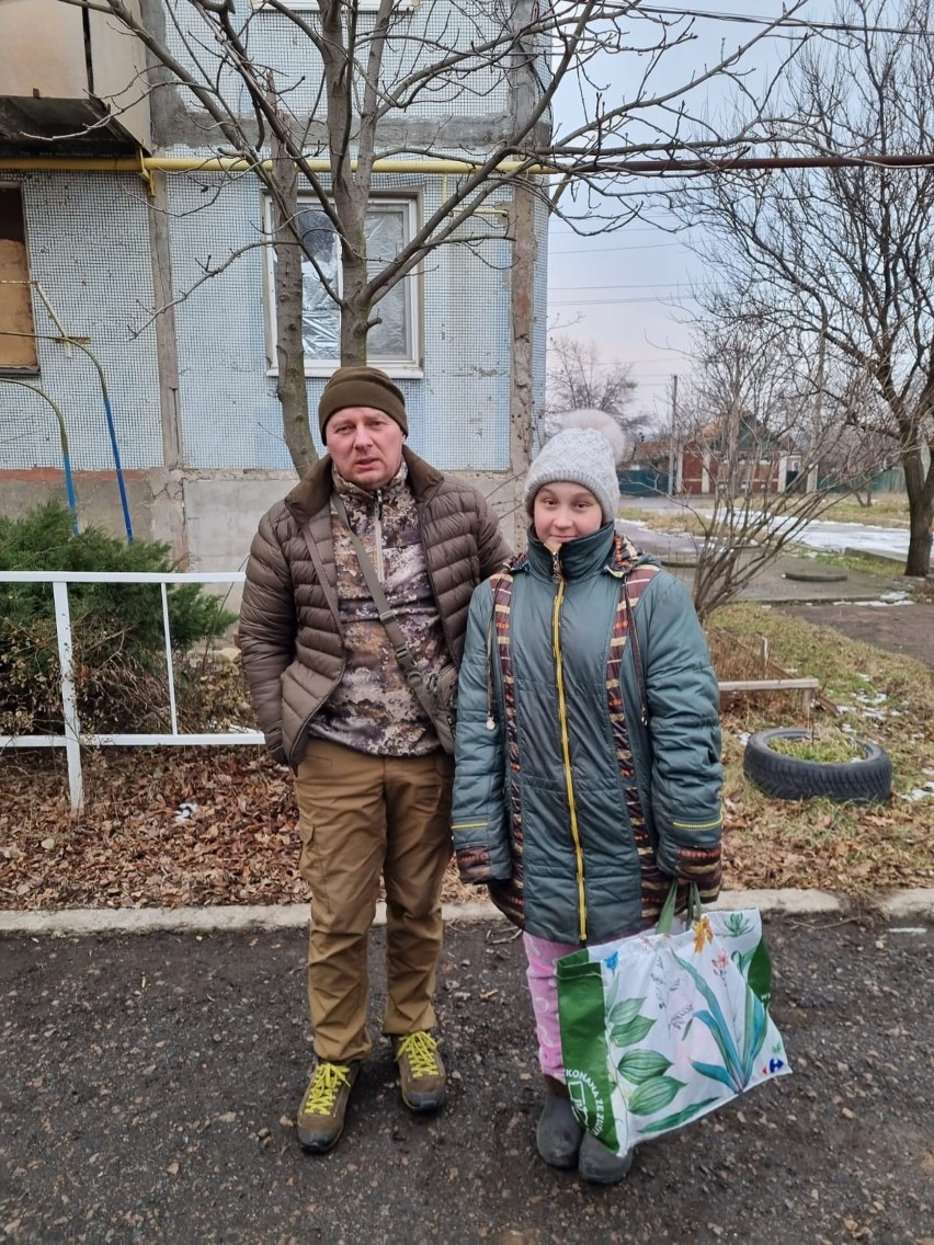 Myśliwi z okręgu tarnobrzeskiego przywieźli pomoc humanitarną dla mieszkańców Bachmutu na Ukrainie. O miasto toczą się krwawe walki 
