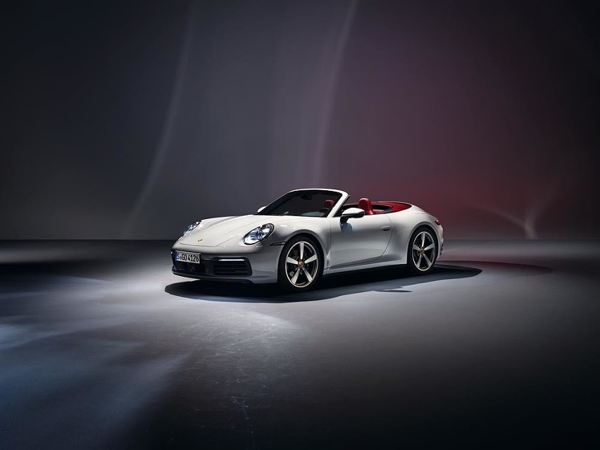 Seria 911 wita nowego członka: Porsche poszerza gamę ósmej...