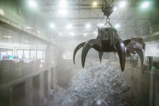 Stowarzyszenie "Nie dla spalarni w Inowrocławiu" domaga się od Rady Miejskiej, by formie uchwały zwróciła się do prezydenta miasta o odstąpienie od listu intencyjnego w sprawie budowy spalarni odpadów komunalnych w zakładach chemicznych w Mątwach