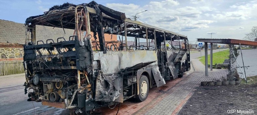 Do pożaru autobusu doszło w środę 27 marca w godzinach...