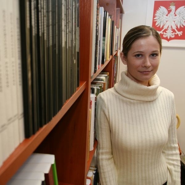 Marzena Grosicka z delegatury Instytutu Pamięci Narodowej w Kielcach  przygotowała publikację o internowanych w regionie świętokrzyskim.