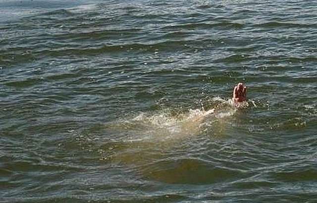 W pobliżu miejscowości Gibasówka w jeziorze Pomorze utonął 42-letni białostoczanin.
