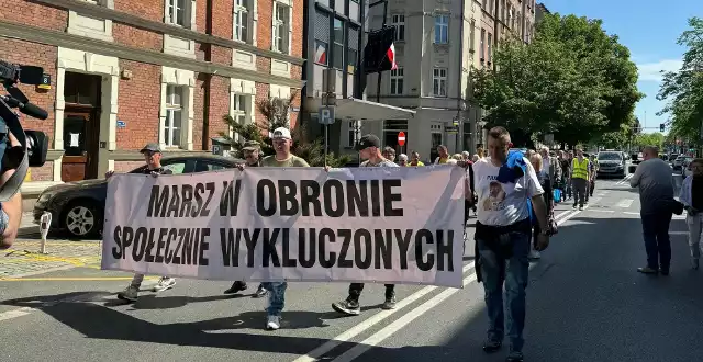 Marsz w obronie społecznie wykluczonych przeszedł ulicami Katowic