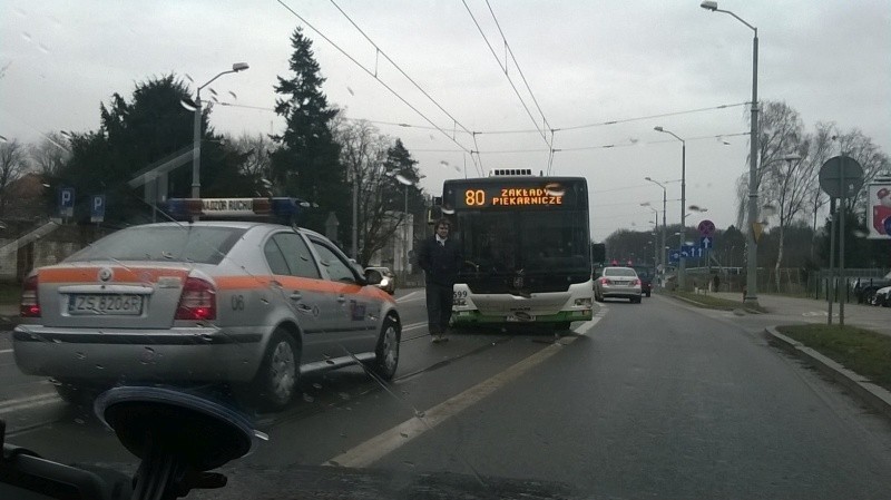 Wypadek koło szpitala na Arkońskiej