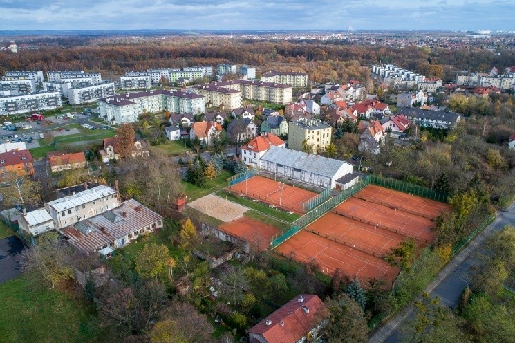 Cena wywoławcza: 4 600 000 zł...