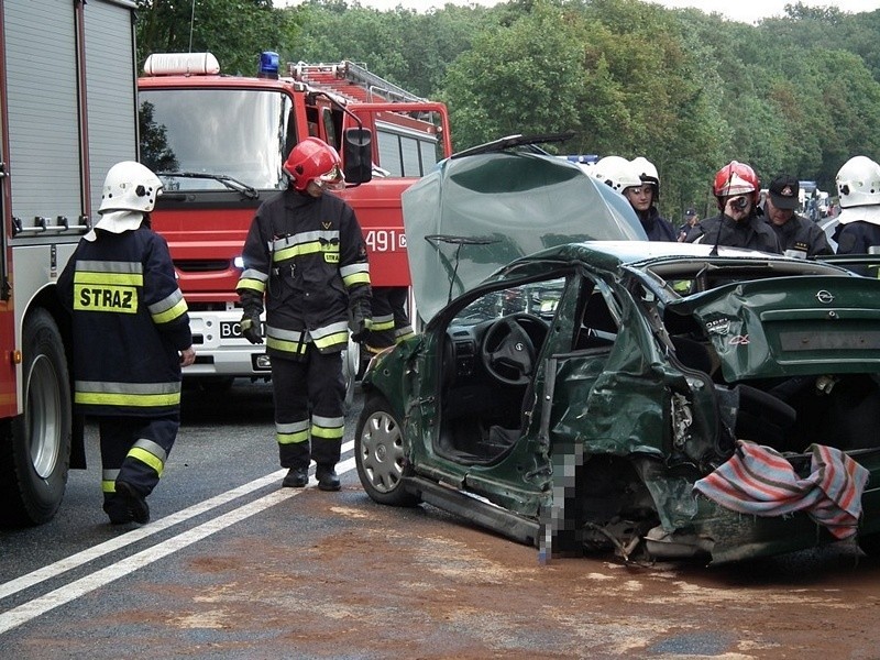 Dwie osoby zginęły w wypadku pod Rudą [szczegóły]