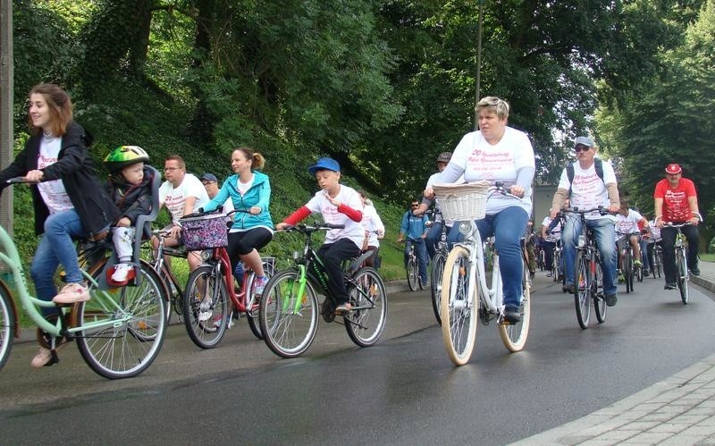 Oświęcim. Rodzinny Rajd Rowerowy po raz 20. Na starcie stanęło ponad 1000 rowerzystów [ZDJĘCIA]