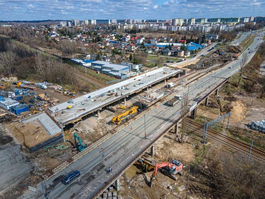 Budowa wiaduktu na Przybyszewskiego.
