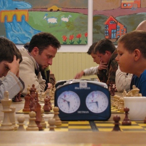 - W szachy warto grać, bo można się odstresować. Trzeba też trochę myśleć - uważa Kamil Górski.