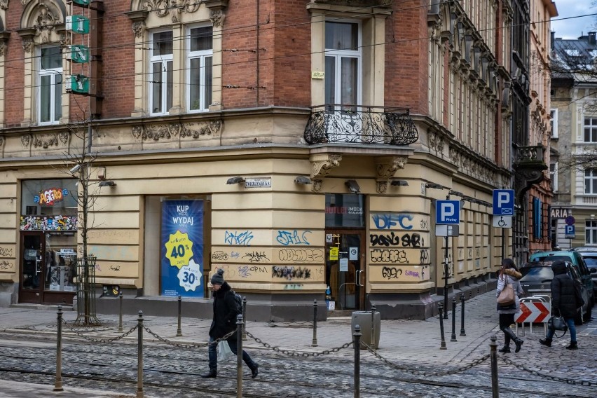 Kraków. Radny chce wprowadzenia w Krakowie programu usuwania graffiti z obiektów nie należących do miasta. Prezydent przeciwny