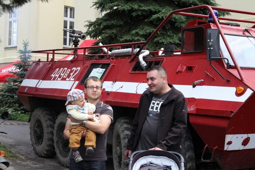 Zlot pojazdów militarnych i Industriada 2014 w Dąbrowie...