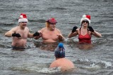 W Szczecinku witali nowy rok w wodzie i pod wodą [zdjęcia]