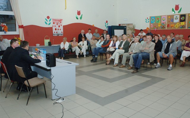 Na zebraniu pojawiło się około 50 mieszkańców Jamna i Łabusza.