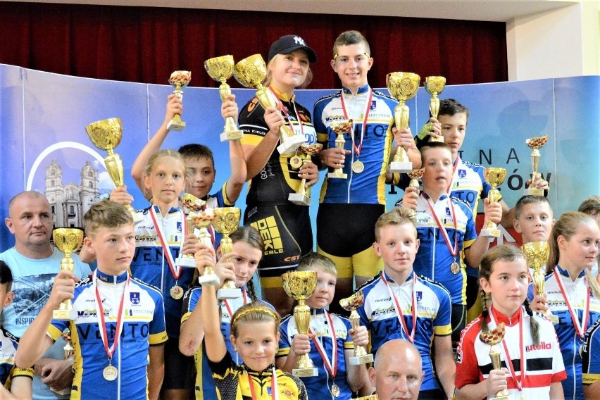 1. KSKS Vento Bike Team Daleszyce - kolarstwo