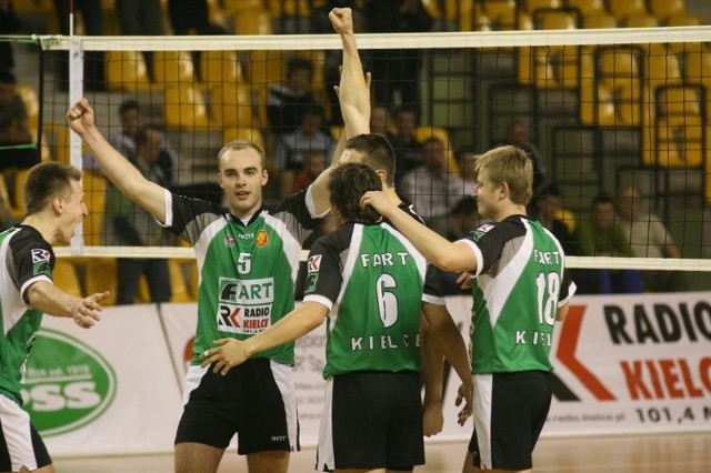 Drugoligowi siatkarze Farta w Jaworznie zajęli drugie miejsce, które dało im awans do I ligi.