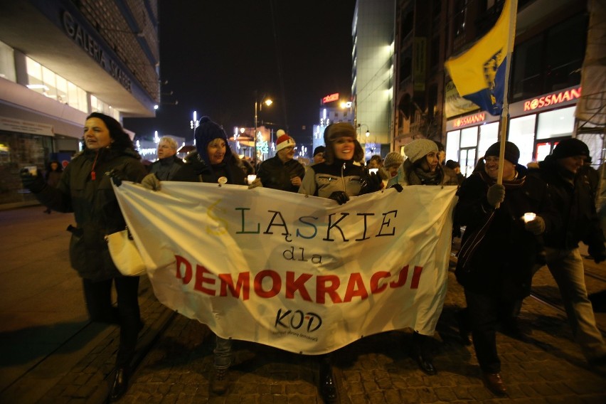 Demonstracja przeciw PiS w Katowicach 13 grudnia 2016