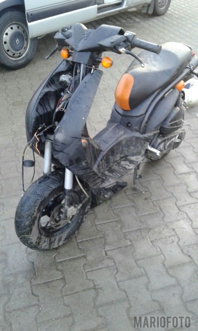 29-letni motorowerzysta ranny w wypadku w Radoszowicach.