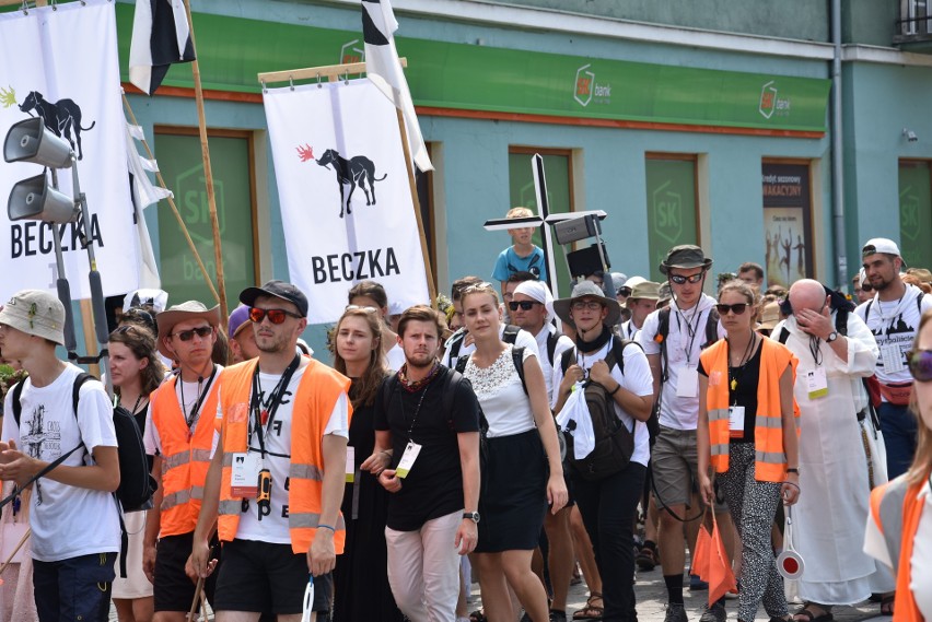 Pielgrzymka Dominikańska dotarła z Krakowa na Jasną Górę ZDJĘCIA Zmęczeni, ale bardzo radośni 