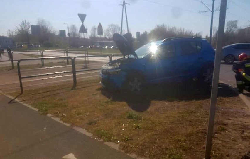 Jednej osobie zespół ratowników udzielił pomocy na miejscu....