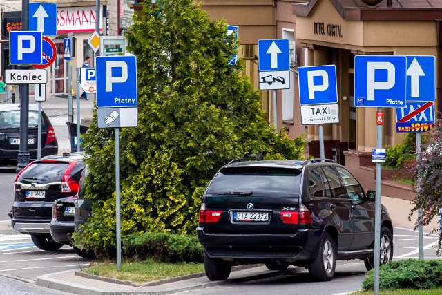 Białystok w wąskiej perspektywie. Rozpoznajesz miejsca na zdjęciach?